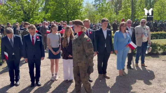 Trzeci Maja w rodzinnej serdeczności