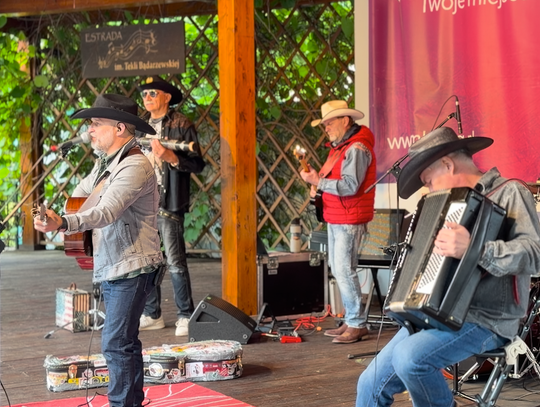 Mława w klimacie country! Koncert zespołu „Droga na Ostrołękę”