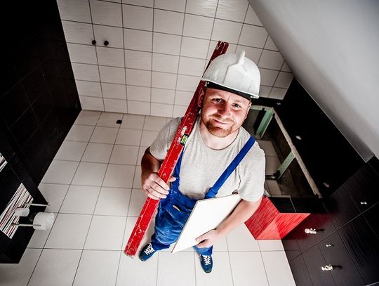 Profesjonalna ręczna przecinarka do płytek najlepszym sprzętem dla glazurnika