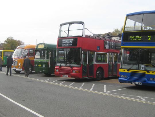 Przewóz osób i paczek za granicę - gdzie znaleźć ciekawą ofertę?