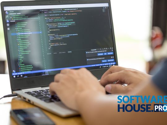 Software house Poznań – jak polskie firmy budują aplikacje webowe z panelami dla różnych działów, żeby każdy miał swoje widoki i mniej chaosu w pracy