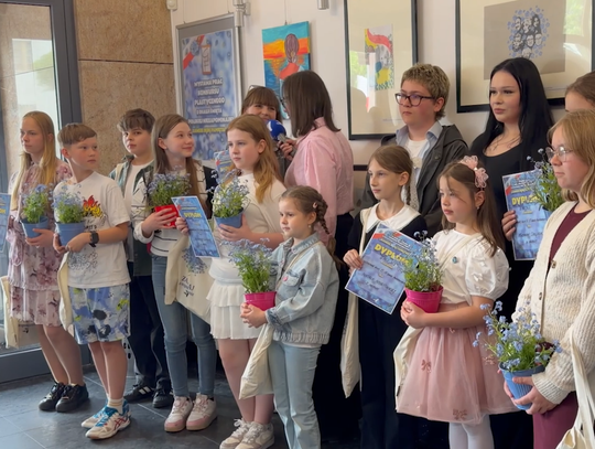 Święto Polskiej Niezapominajki w Mławie  Tradycyjny artyzm w MDK