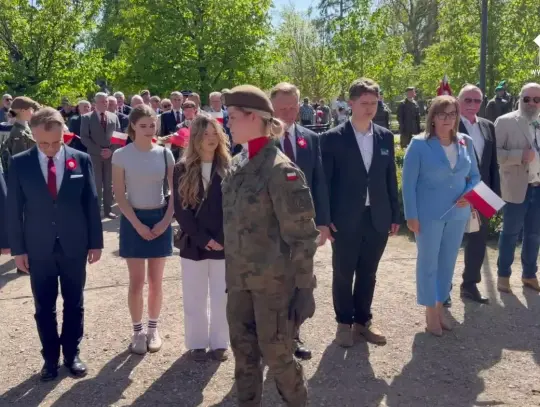 Trzeci Maja w rodzinnej serdeczności