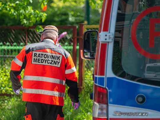 Ubrania dla ratowników medycznych z myślą o pracy w akcji