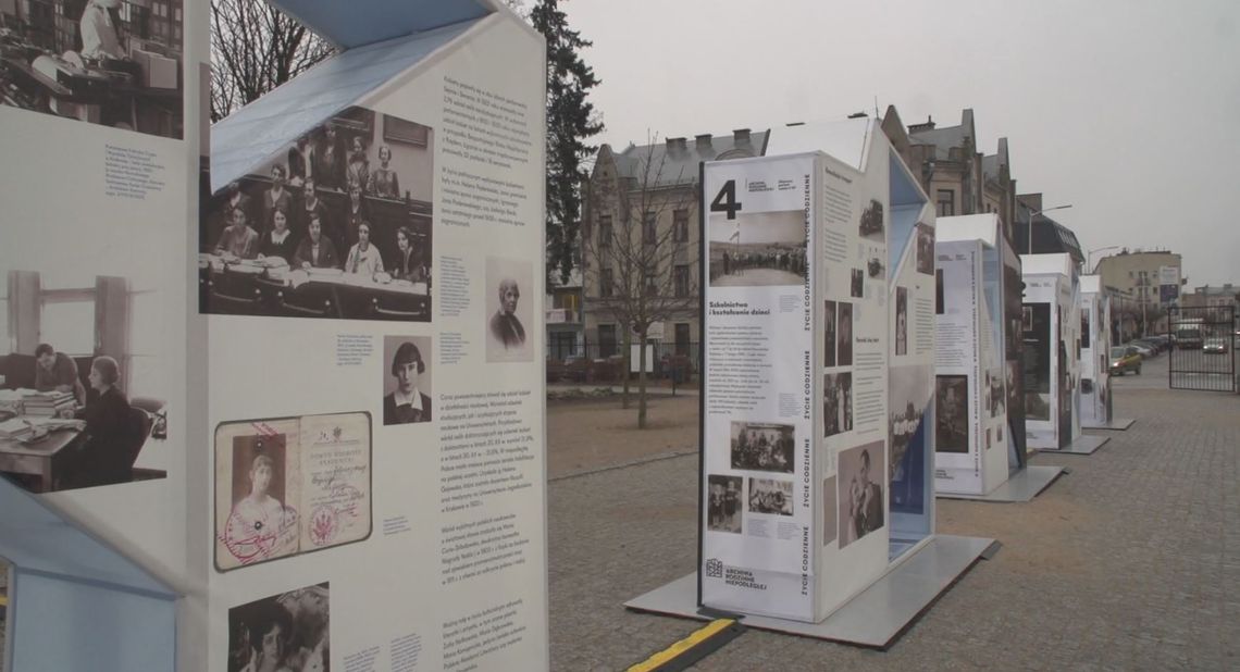 "ARCHIWA RODZINNE NIEPODLEGŁEJ"