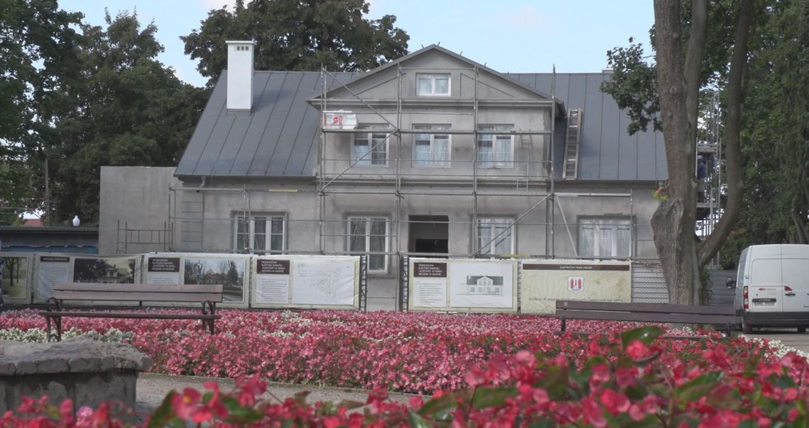 PAŁAC ŚLUBÓW NA UKOŃCZENIU